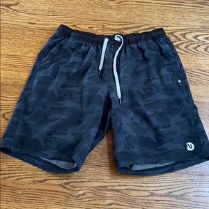 Vuori men’s more shorts
